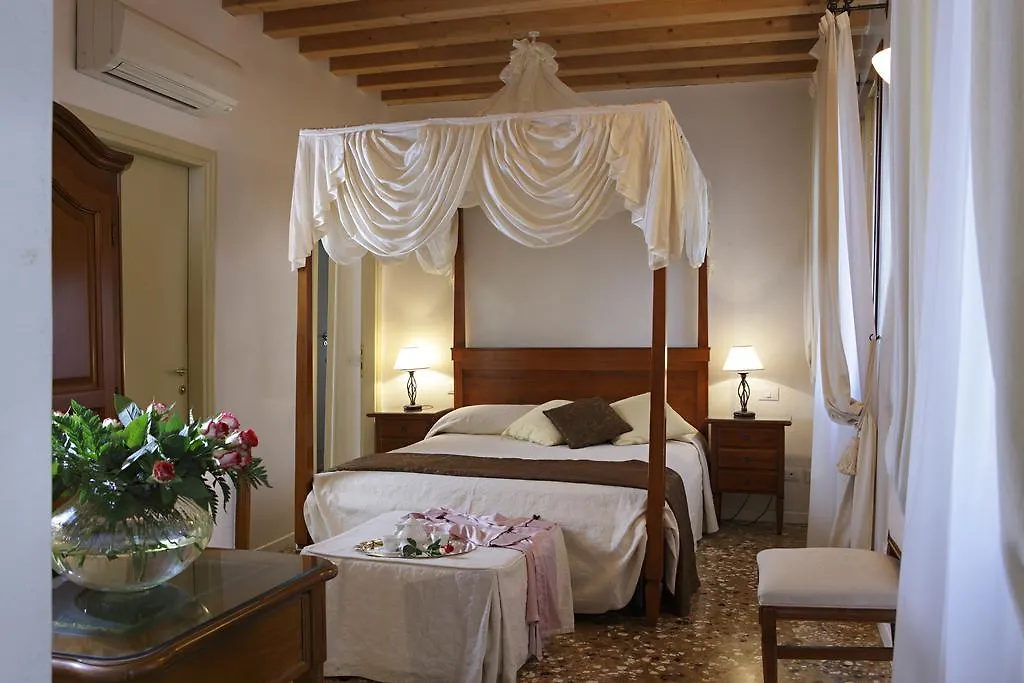 فندق مبيت وإفطار البندقية B&B Al Palazzetto